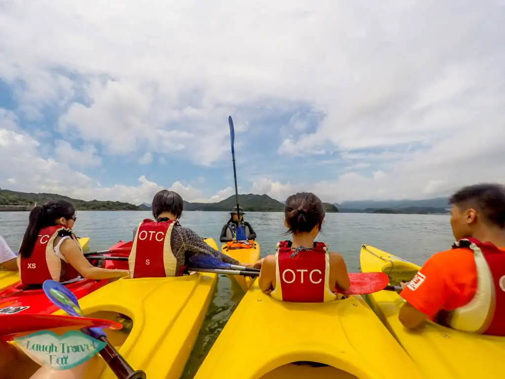 group tour sai kung kayaking hong kong - laugh travel eat