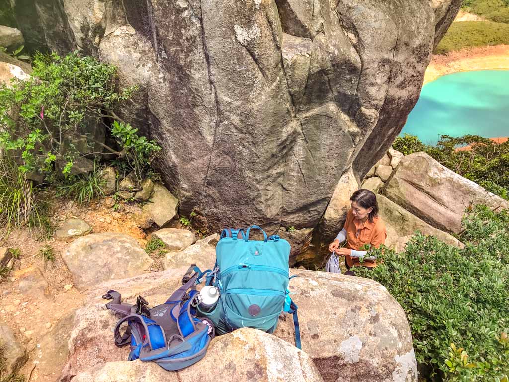 below kam kui shek teng trail sai kung hong kong - laugh travel eat