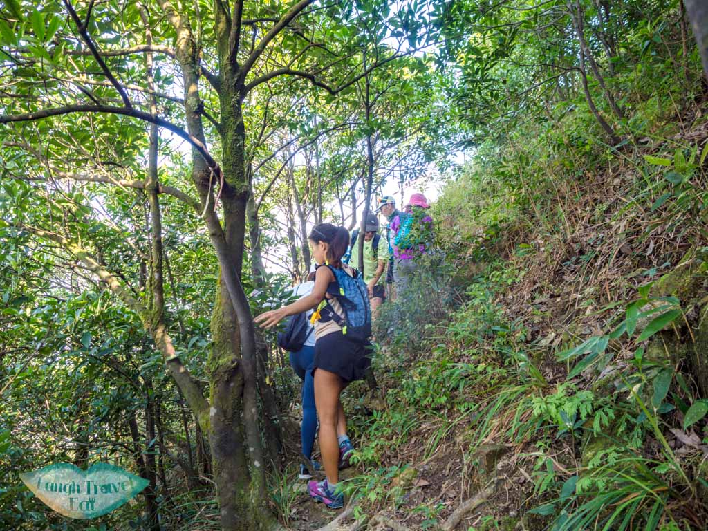 Gate rock to law hon tap lantau peak hong kong - laugh travel eat-3