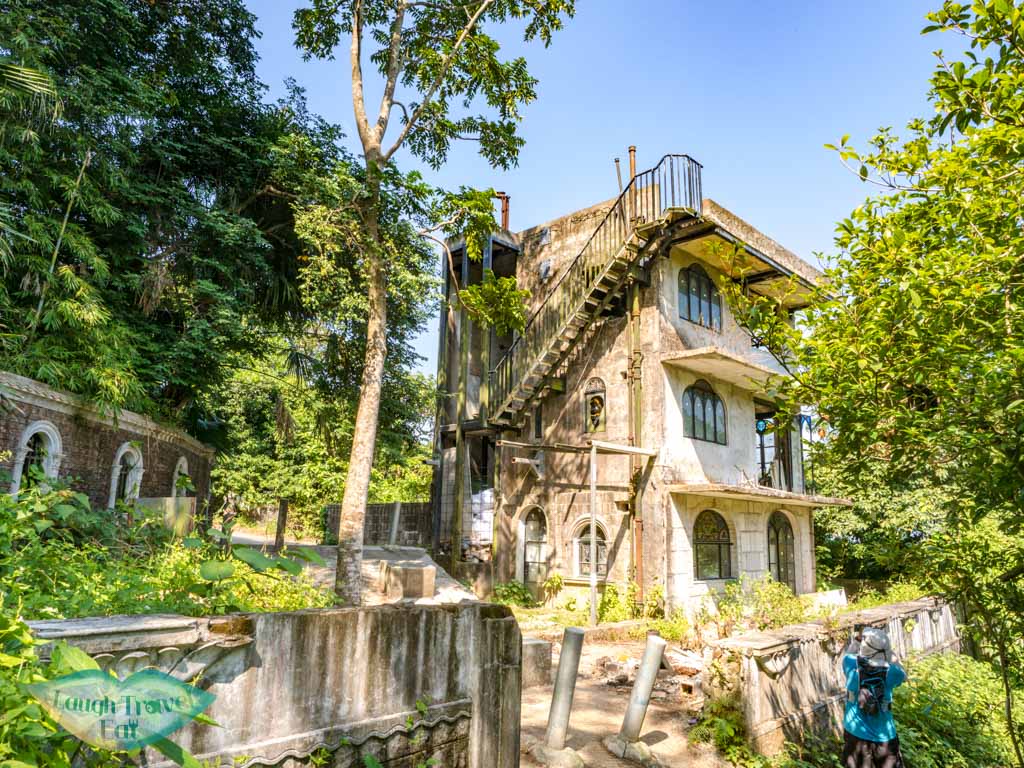 nice abandoned building second stretch tseng lan shue to tai lam wu wilson trail stage 4 trail start tung yeung shan kowloon hong kong - laugh travel eat