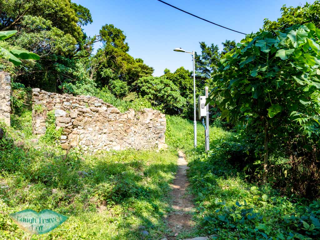 tai lam wu to tung yeung shan kowloon hong kong - laugh travel eat