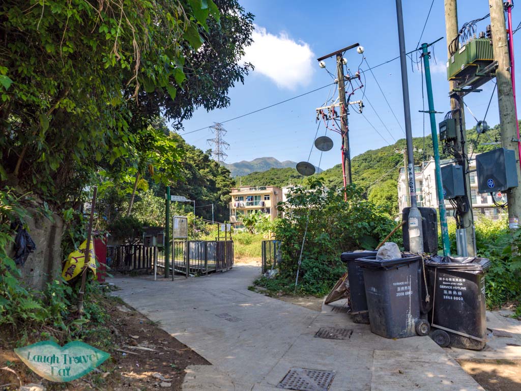 tseng lan shue to wilson trail stage 4 trail start tung yeung shan kowloon hong kong - laugh travel eat