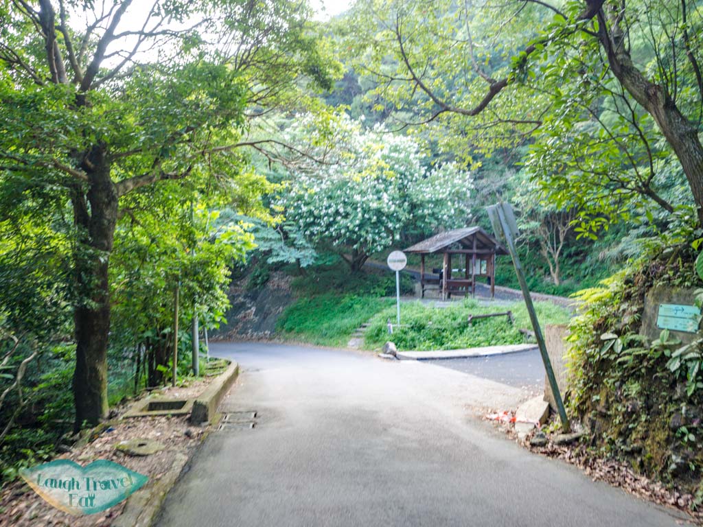 tung yeung shan going down fei ngo shan road kowloon hong kong - laugh travel eat