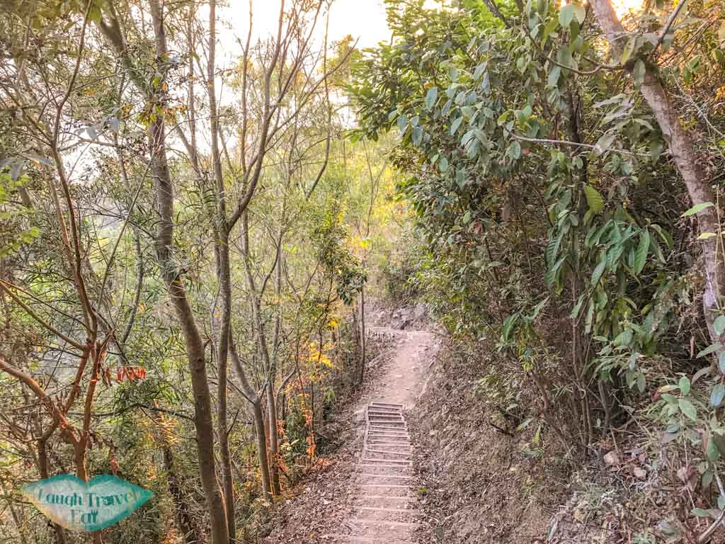 Pak Kung Tsui to tai mei tuk main trail plover cove country park trail hong kong - laugh travel eat
