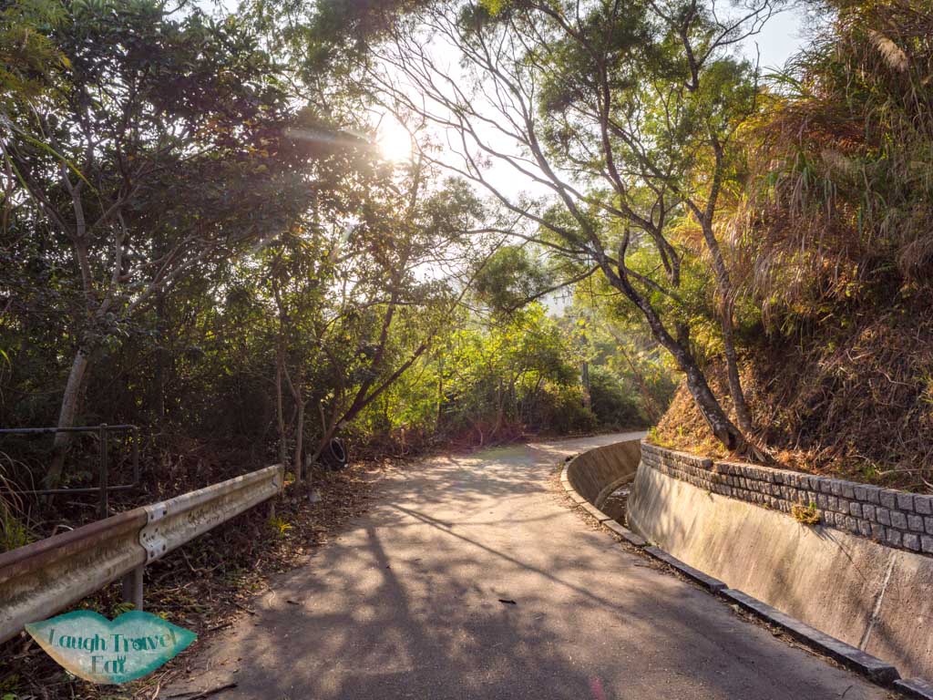 pak kong trail to sai kung hong kong - laugh travel eat