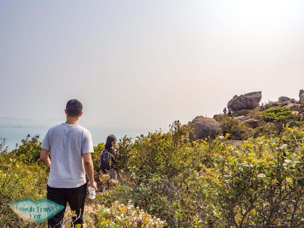 second peak to other big rock chung hom kok hong kong - laugh travel eat