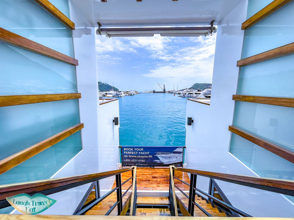 balcony float seayouhk aberdeen 1773 houseboat aberdeen hong kong island hong kong - laugh travel eat