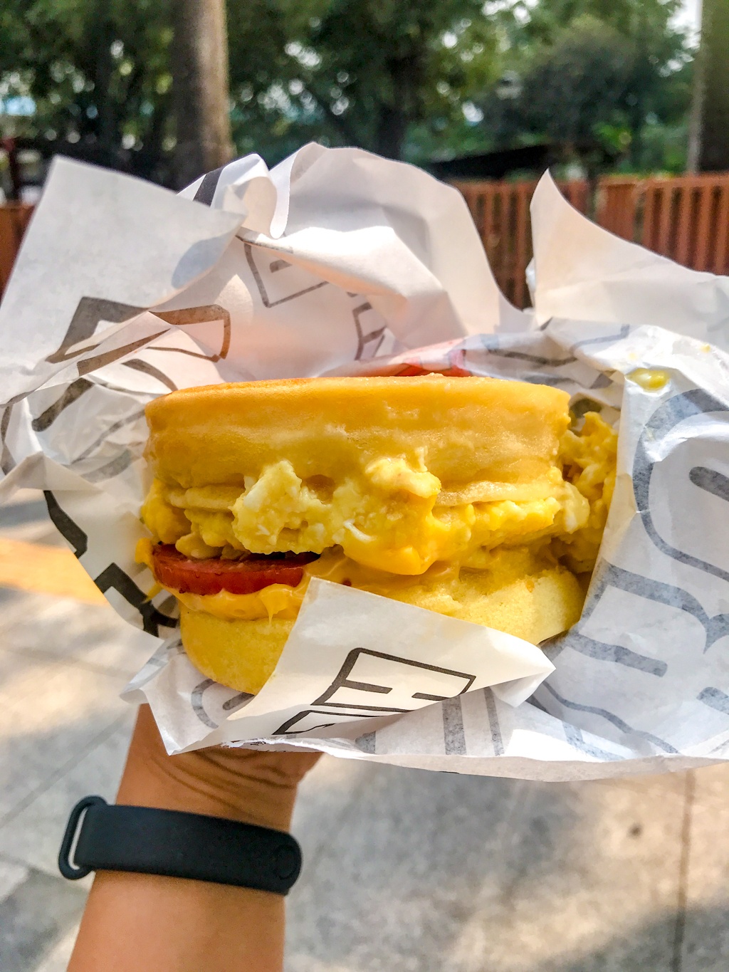 panger and burger hero's friday cheung sha wan best burger in hong kong - Laugh Travel Eat