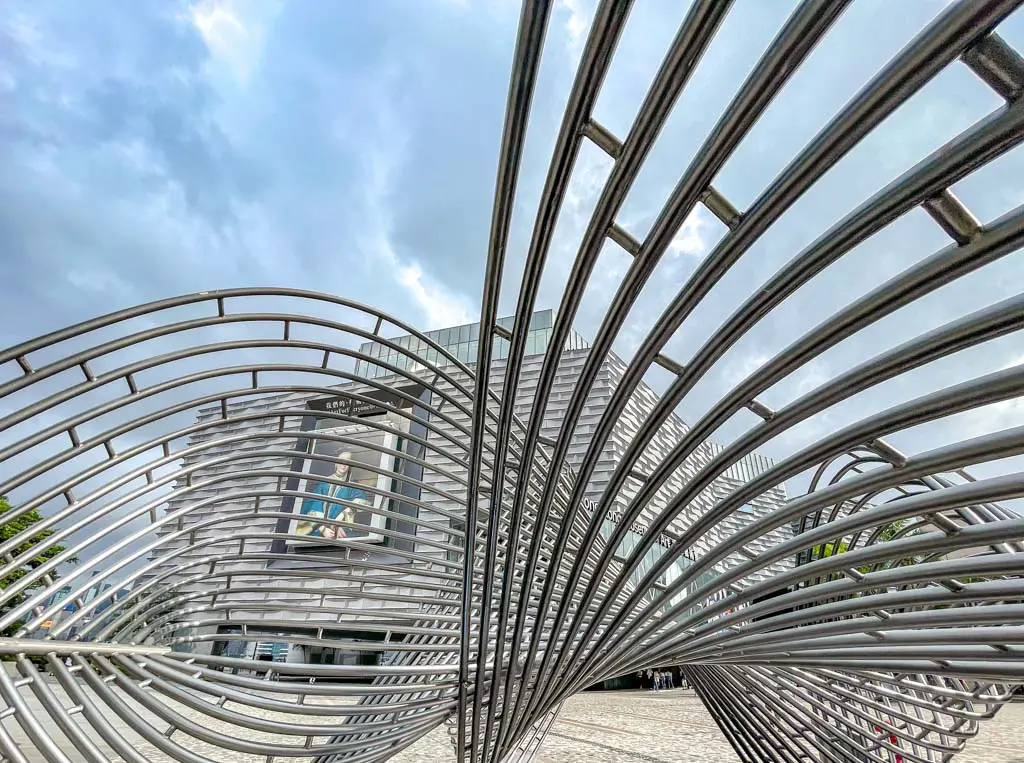 Museum of Art tsim sha tsui hong kong - laugh travel eat