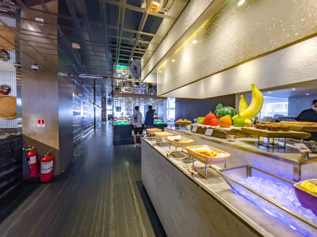 buffet breakfast gateway hotel tsim sha tsui hong kong - laugh travel eat