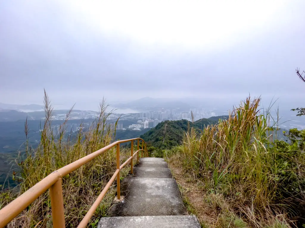 cloudy hill down wilson trail section 8 hong kong - laugh travel eat