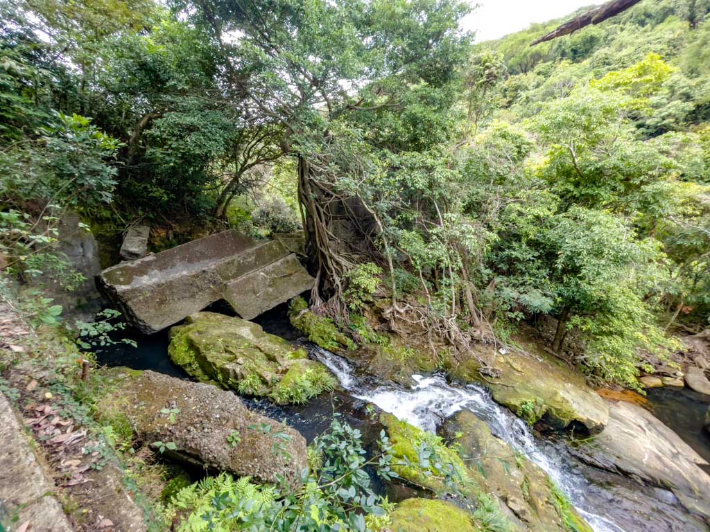 Little Hawaii waterfalls tseung Kwan o hong kong - laugh travel eat-3
