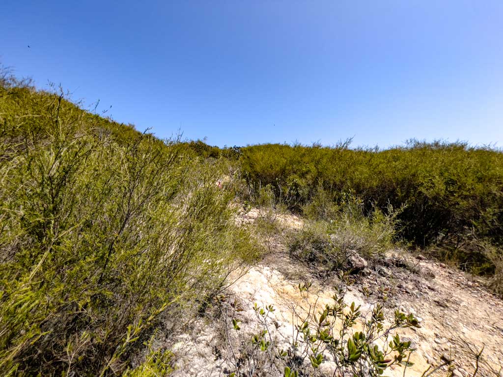 confusing part of mai fan tsui to tuen tsui cheung tsui junction sai kung hong kong 一尖三咀過四灣 - laugh travel eat