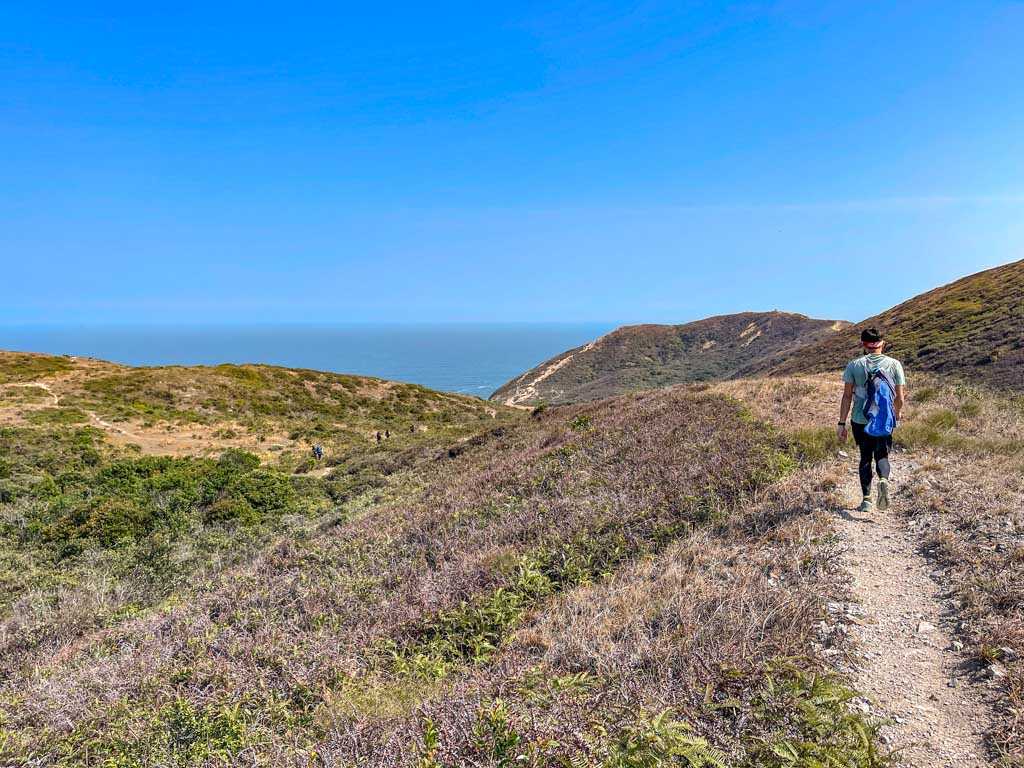 going down cheung tsui sai kung hong kong 一尖三咀過四灣 - laugh travel eat