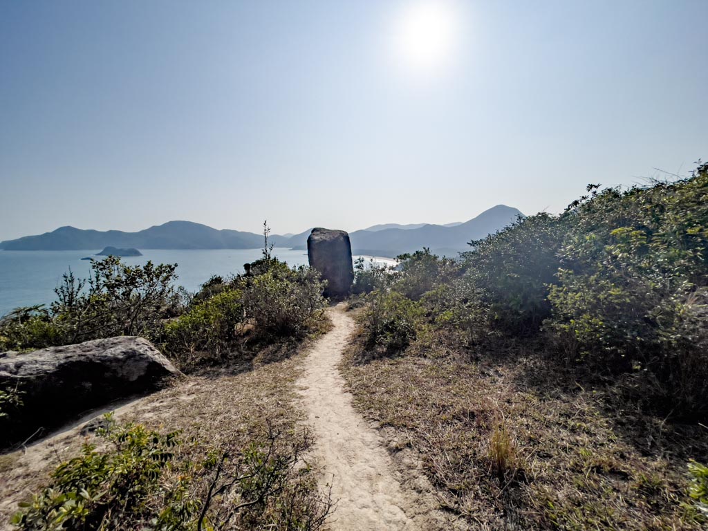 going down tung wan sai kung hong kong 一尖三咀過四灣 - laugh travel eat