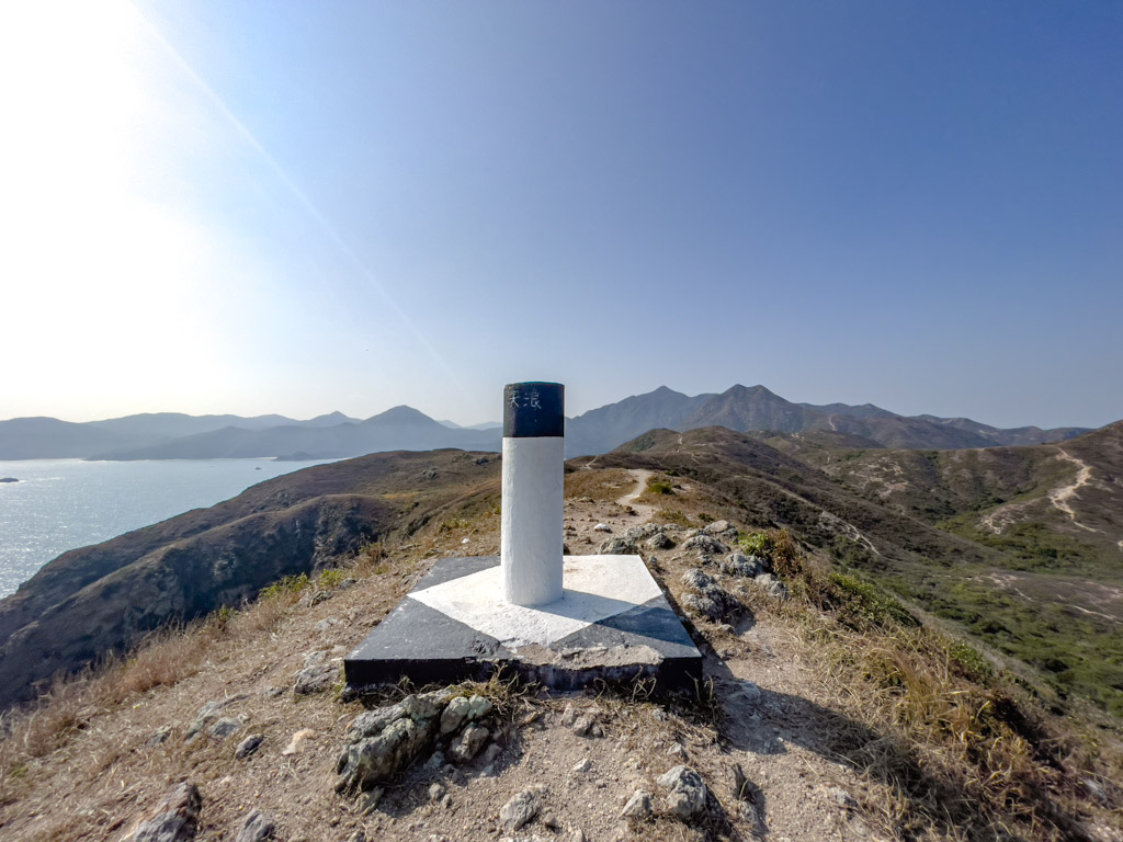 highest point cheung tsui sai kung hong kong 一尖三咀過四灣 - laugh travel eat