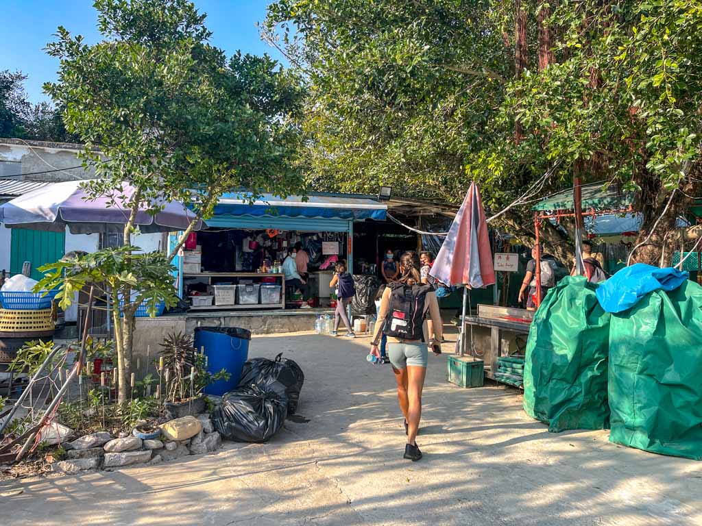 hoi fung store at ham tin wan sai kung hong kong 一尖三咀過四灣 - laugh travel eat-3