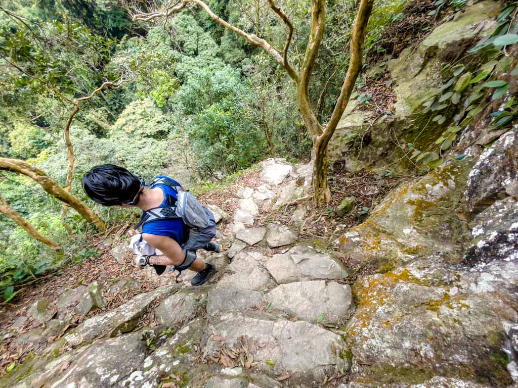 middle fall to main fall ng tung chai waterfall hike hong kong - laugh travel eat