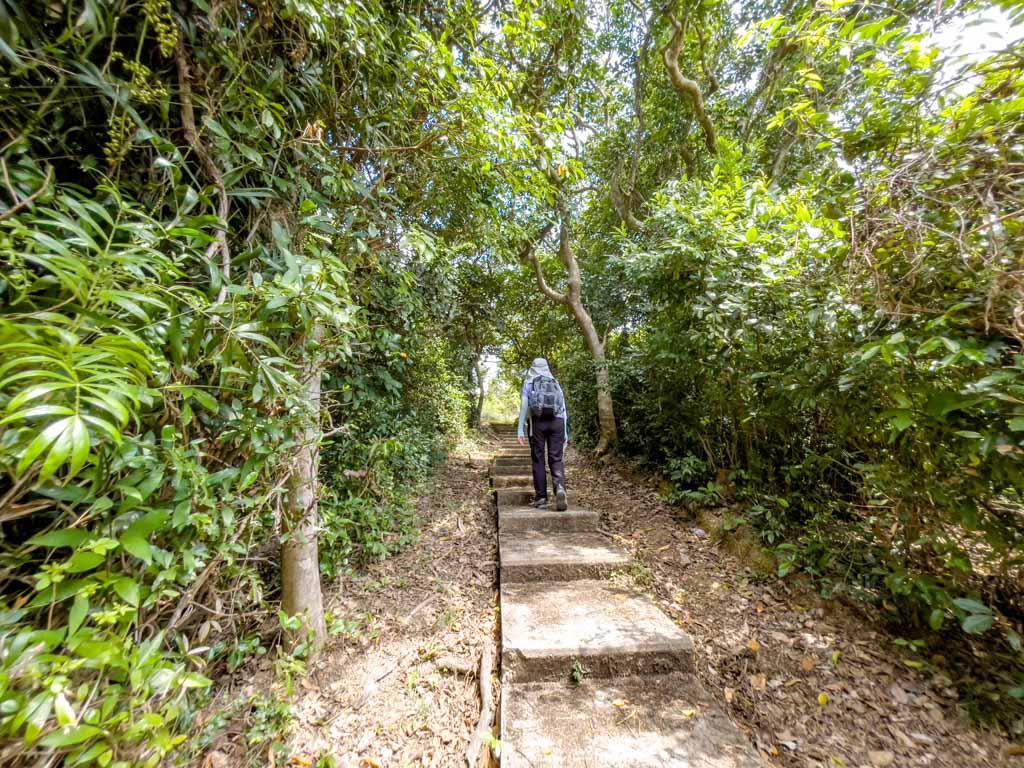 route 2 to mo's mansion po toi island hong kong - laugh travel eat