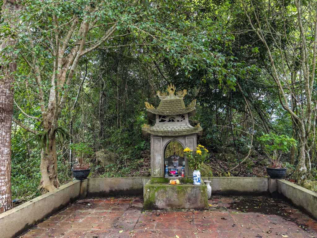 An Ma Temple ba be lake view homestay ba be lake ba be national park Vietnam - laugh travel eat-3
