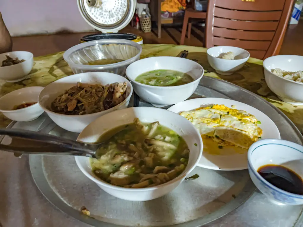 day 2 dinner ba be lake view homestay ba be lake ba be national park Vietnam - laugh travel eat