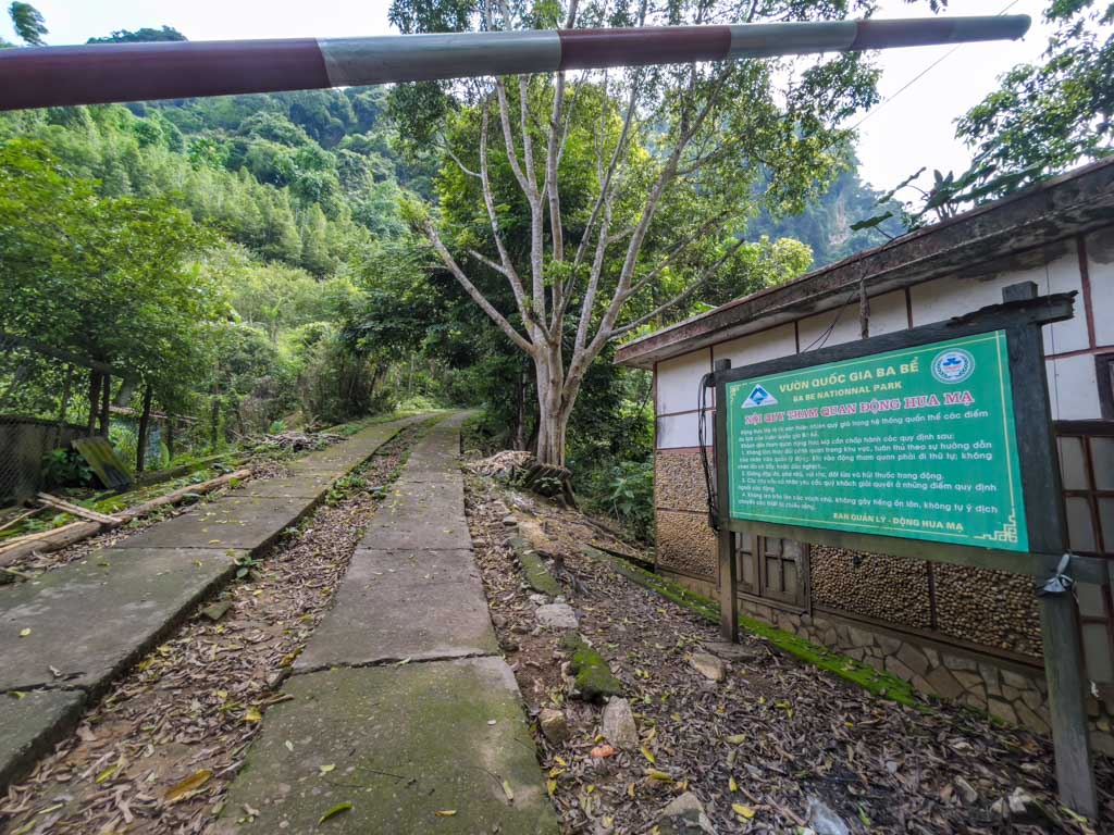 ticket and entrance Hua Ma cave ba be lake ba be national park Vietnam - laugh travel eat