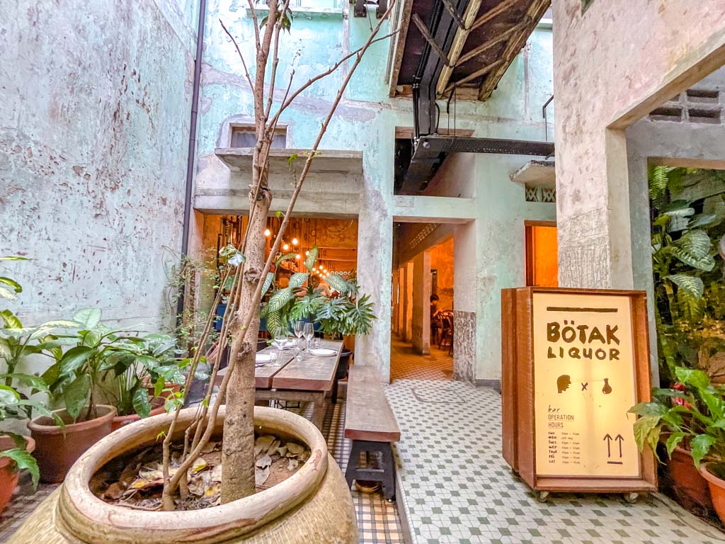 The Choochau foodstore kuala lumpur Malaysia - laugh travel eat