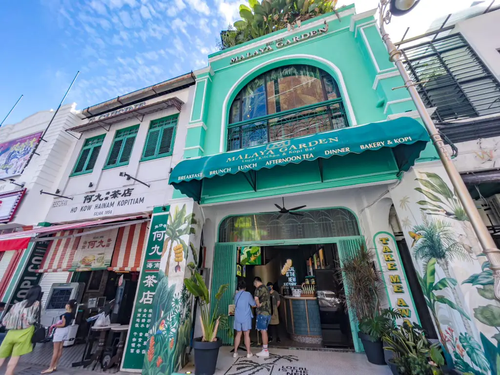 malaya garden kuala lumpur Malaysia - laugh travel eat