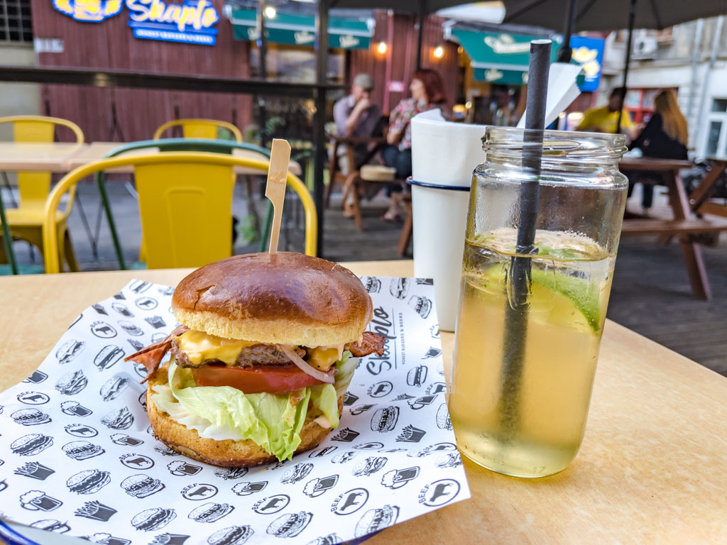 skaptobara burger sofia bulgaria - laugh travel eat