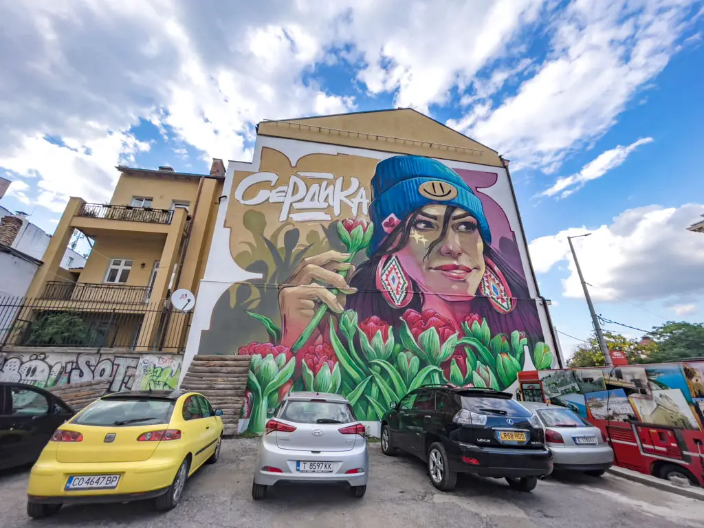 free grafitti tour sofia bulgaria - laugh travel eat-2