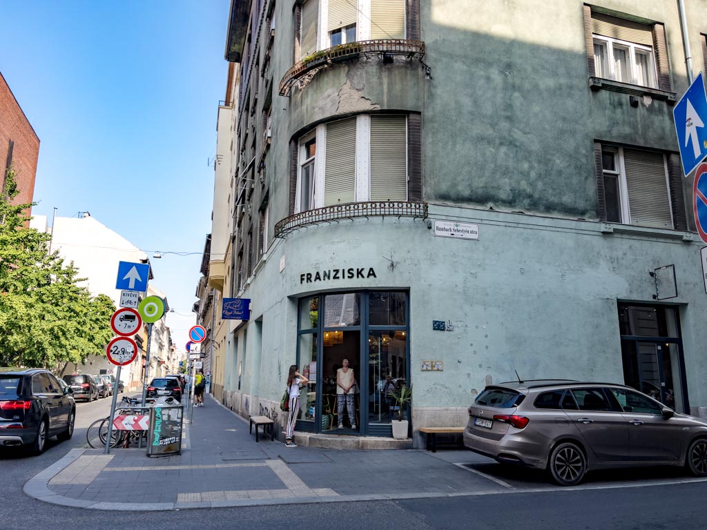 Franziska - Pest budapest hungary - laugh travel eat