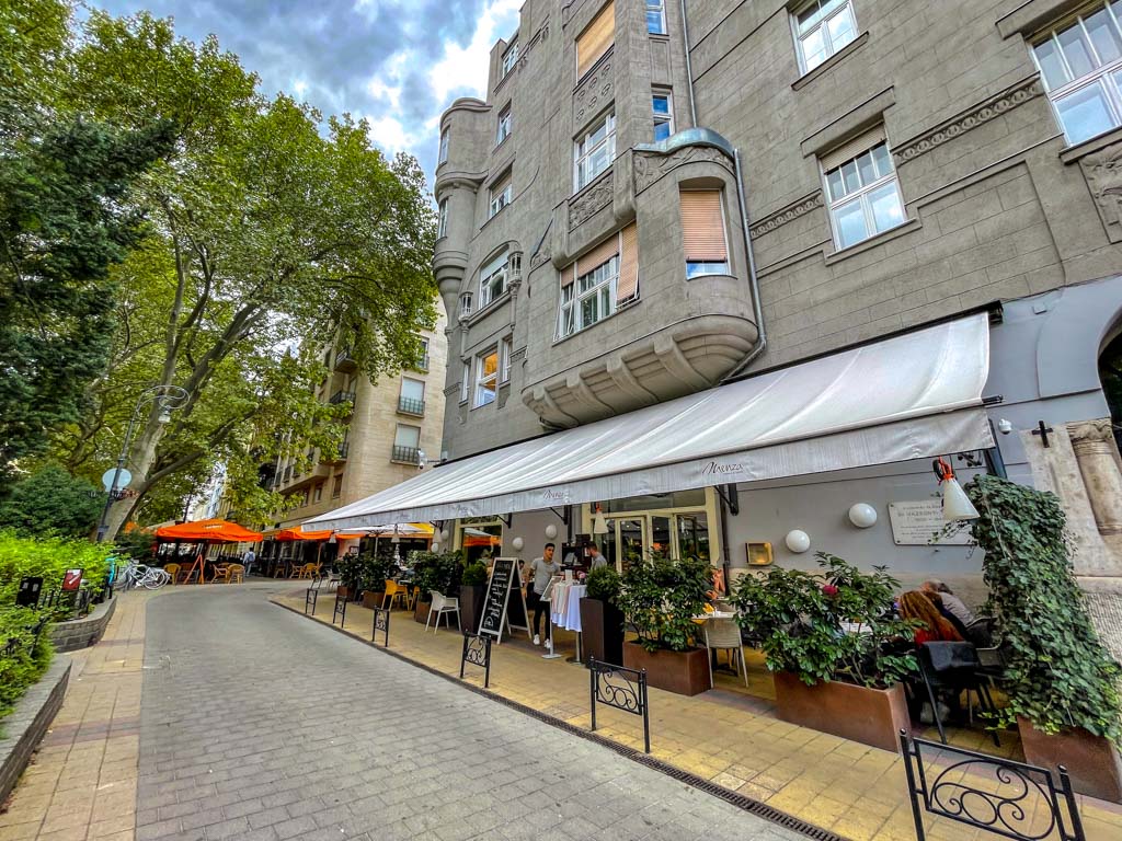 Menza Étterem és Kávézó restaurant budapest hungary - laugh travel eat