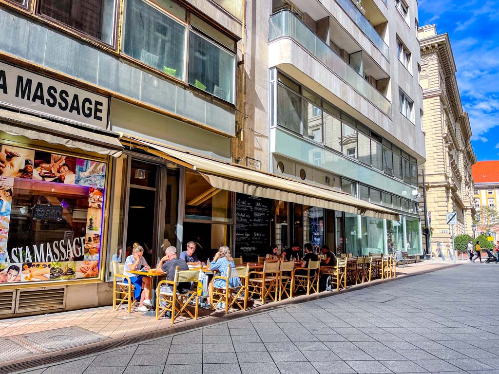 Parisi 6 restaurant budapest hungary - laugh travel eat