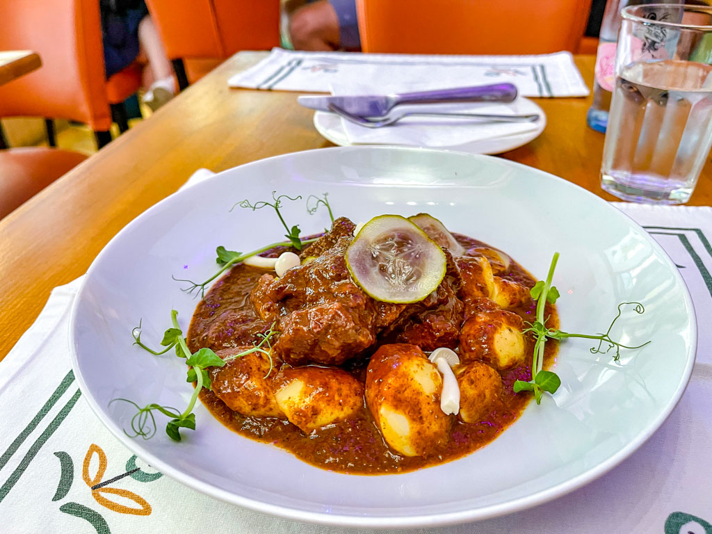 beef strew Parisi 6 restaurant budapest hungary - laugh travel eat