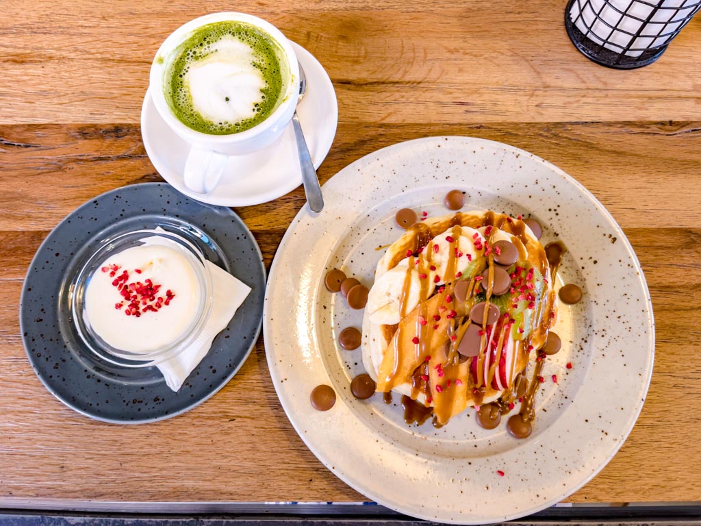 matcha and pancakes Franziska - Pest budapest hungary - laugh travel eat