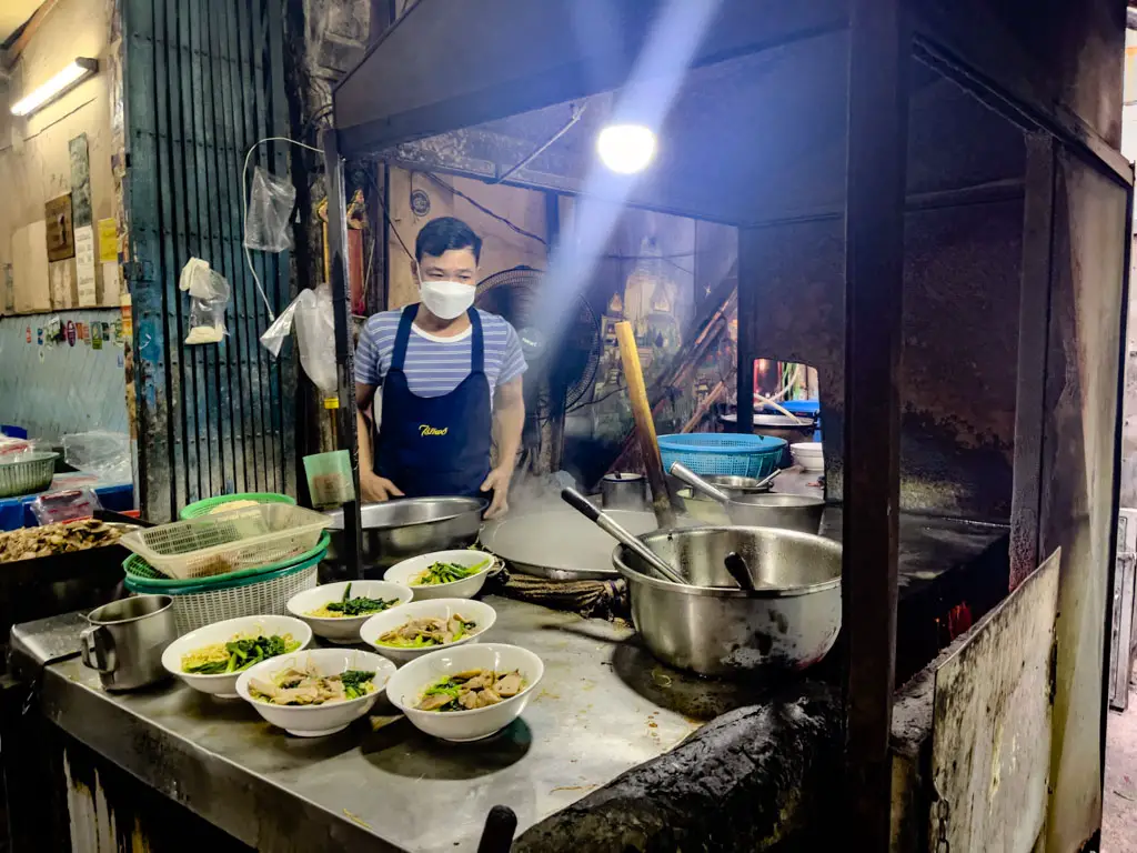 Bamee Jabkang egg noodles bangkok chinatown thailand - laugh travel eat