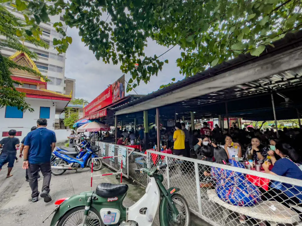 Boat Noodles Doy Kuay Teow Reua victoria monument bangkok thailand - laugh travel eat