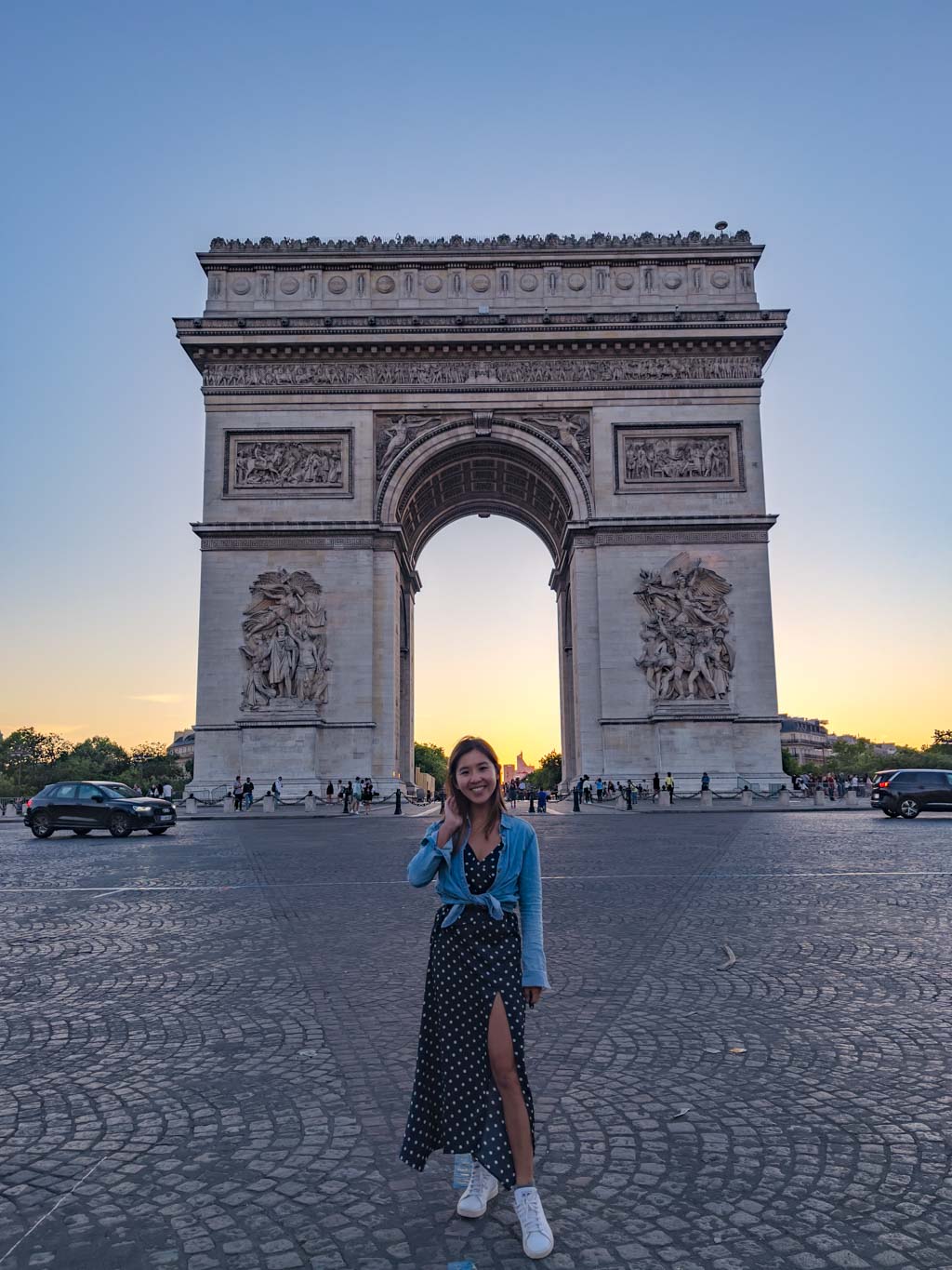 arc de triomphe paris france - laugh travel eat
