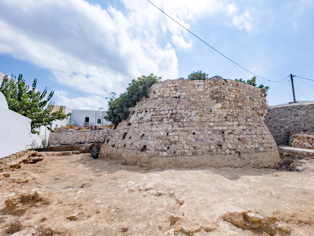 kastro chora antiparos greece - laugh travel eat