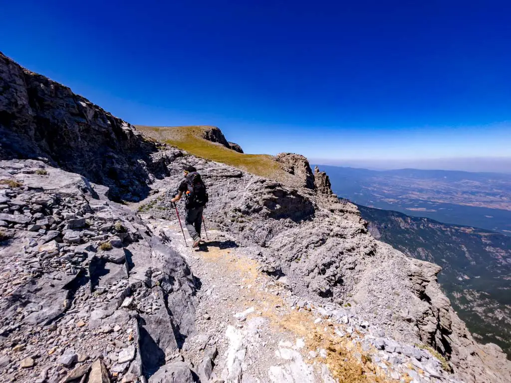 Skourta peak to Plain of the Muses mount olympus litochoro greece - laugh travel eat