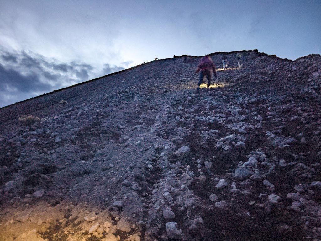 campsite to summit mount rinjani trek lombok indonesia - laugh travel eat-3