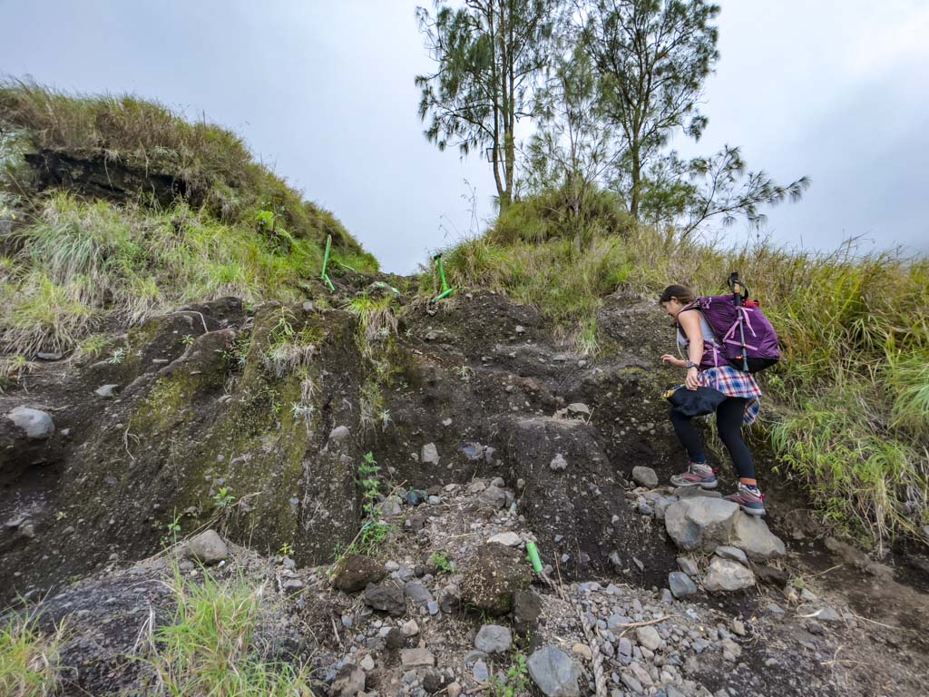 pos 2 to pos 3 sembalun route mount rinjani trek lombok indonesia - laugh travel eat