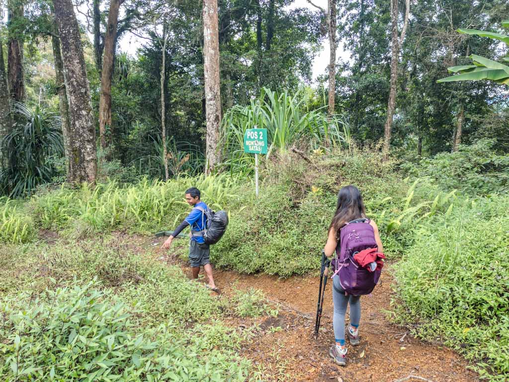 pos 3 to pos 4 senaru route mount rinjani trek lombok indonesia - laugh travel eat
