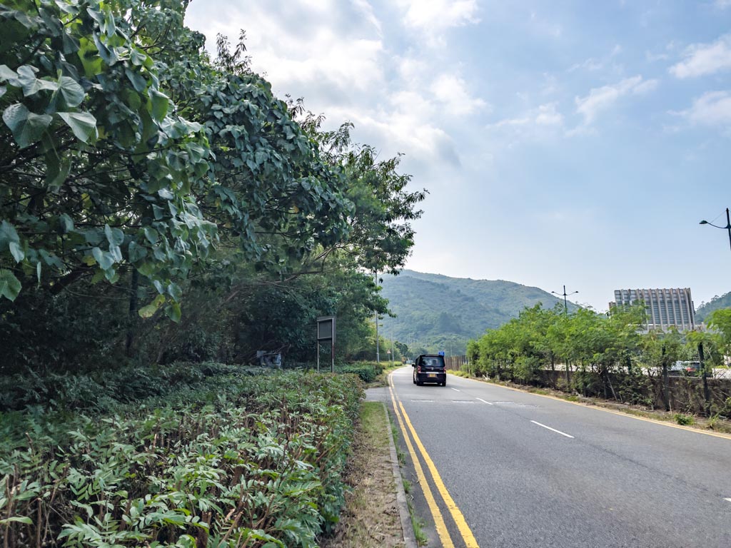 public bathroom sunny bay mtr to starting point easter island rock hike lantau island hong kong - laugh travel eat