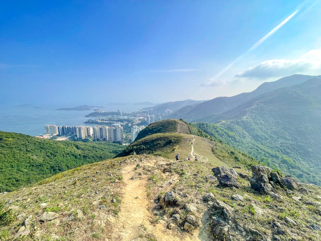 sam pak shan to yi pak au easter island rock hike lantau island hong kong - laugh travel eat
