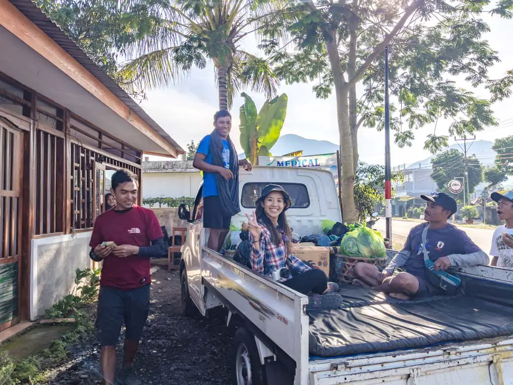 transport and team mount rinjani trek senaru lombok indonesia - laugh travel eat