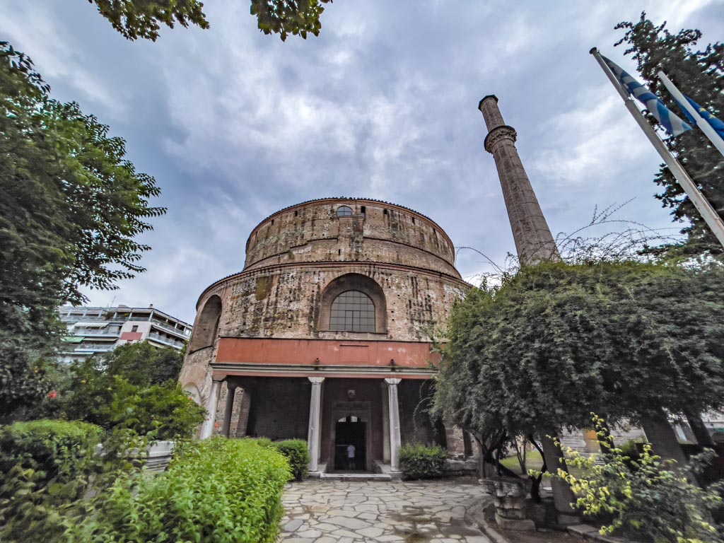 front of Rotunda thessaloniki greece - laugh travel eat