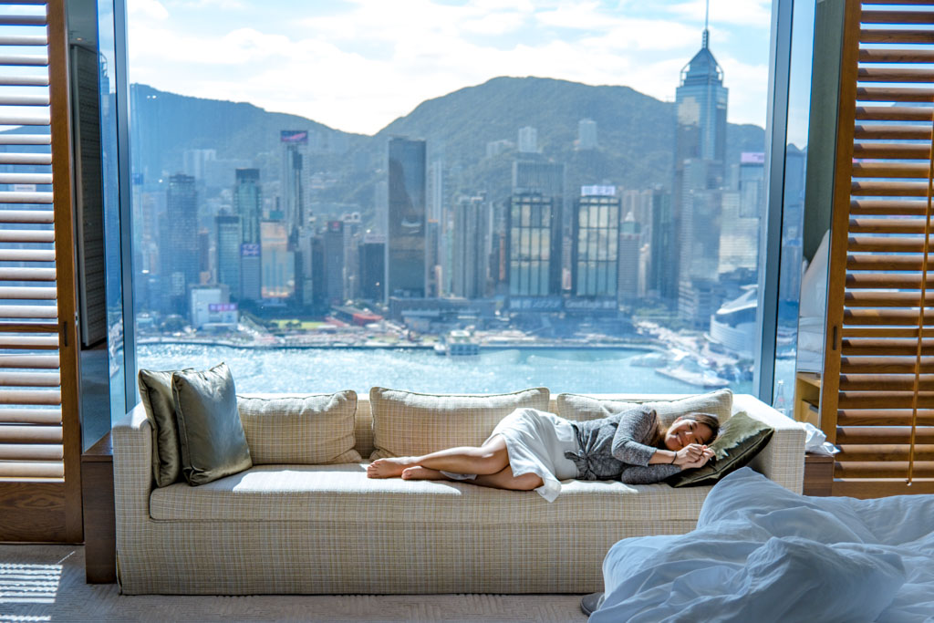 harbour view corner suite rosewood tsim sha tsui hong kong - laugh travel eat