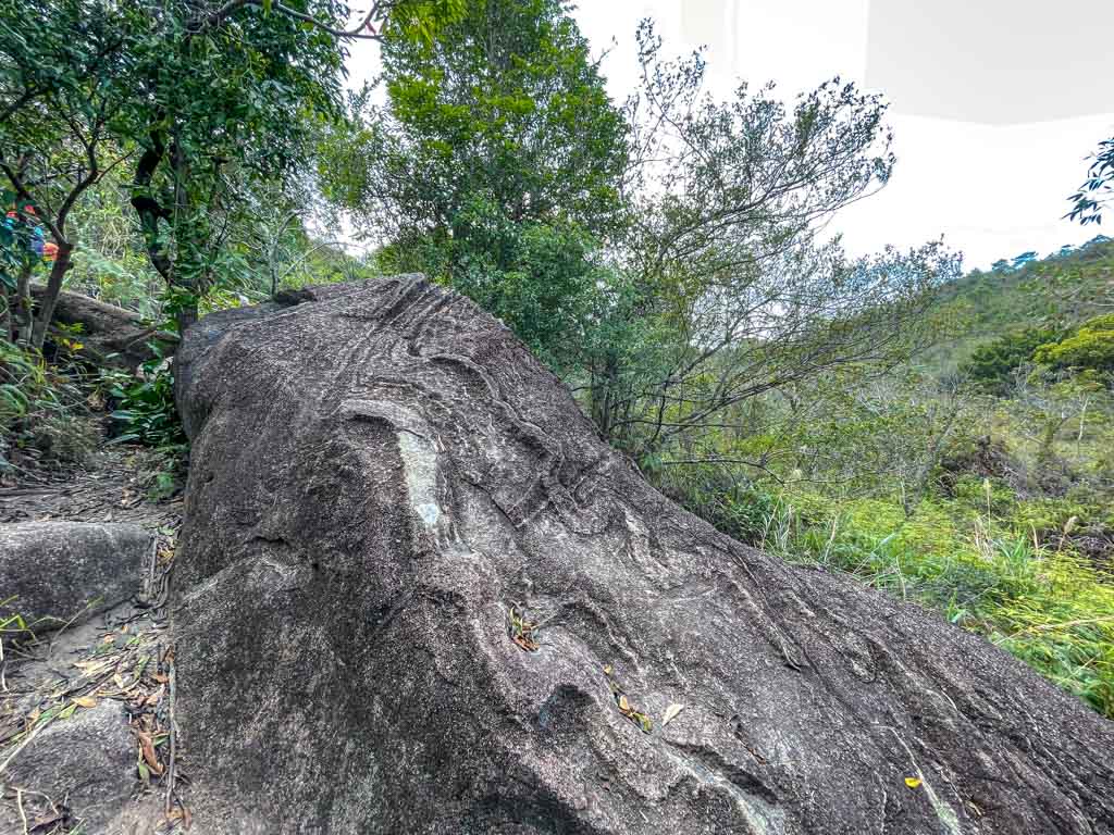 snack rock at she shek au sai kung hong kong- laugh travel eat