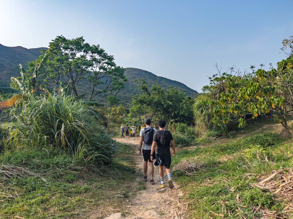 yi o tsuen lantau trail section 8 fan lau hike lantau island hong kong- laugh travel eat